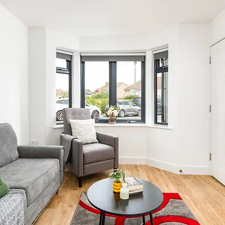 Ferienhaus New-modern Eco 4 Bed-business&leisure-parking-ev Charger-by Fabaccommodation *